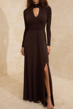 Kahverengi Aksesuar Detayl? Orme Maxi Abiye & Mezuniyet Elbisesi TPRSS26AE00004 - Trendyolmilla фото 3