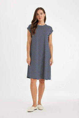 Платье миди в полоску с круглым вырезом и короткими рукавами - Defacto фото 4