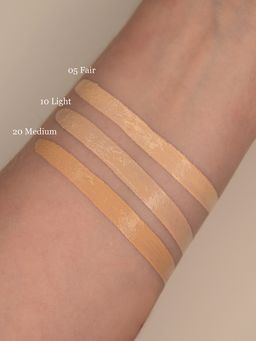 essence Консилер Skin Lovin' Sensitive, 10 Light 3,5 мл  фото 3