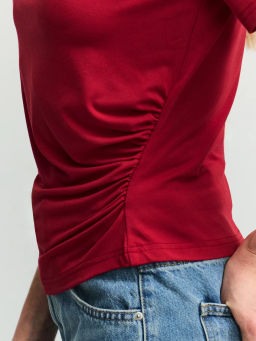 Приталенная футболка из модала / Zarina фото 5