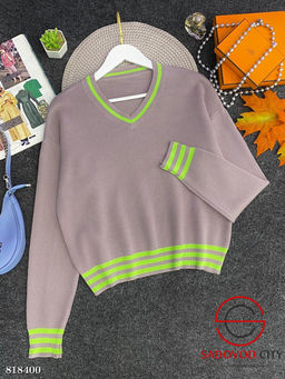 Свитер женский с V-вырезом - Bruno фото 4