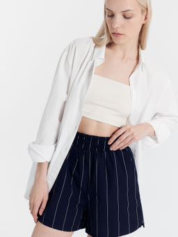 Шорты женские темно-синие с белой полоской белая полоска на т.синем 132334