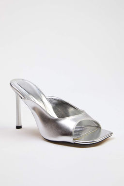 Gumus 9 cm Kad?n Klasik Topuklu Ayakkab? TAKSS26TO00027