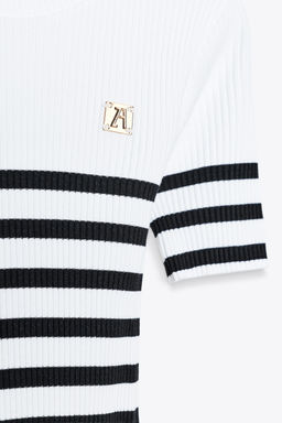 ZARA STRIPED BROOCH T-SHIRT  фото 12