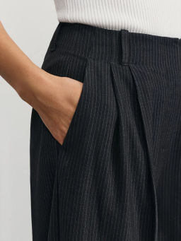 Брюки палаццо с защипами / Zarina фото 5