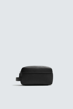 TEXTURED TOILETRY BAG