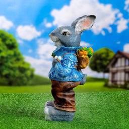 Садовая фигура из полистоуна «Зайка с морковкой и рюкзаком», 40×14×18 см