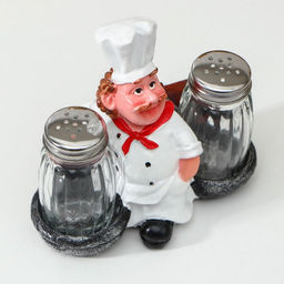 Набор для специй на подставке «Повар на диване», 3 предмета: солонка 50 мл, перечница 50 мл, подставка, стекло, фигурка МИКС