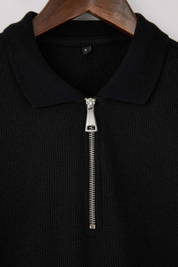 Siyah Loose Fit Dokulu Yaka Cizgi Detayl? Fermuarl? Polo Yaka T-shirt TMNSS26PO00003 - Trendyolmilla фото 2