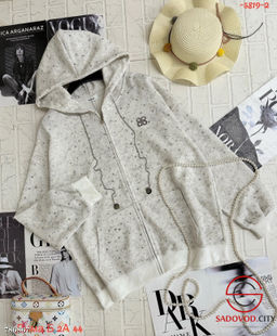 Женская толстовка на молнии с капюшоном