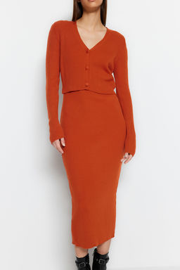 TRENDYOLMILLA Pembe Vucuda Oturan Midi Triko H?rka Elbise Tak?m TWOSS21EL0208 фото 24