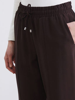 Beli Lastikli Geni? Pa?a Kad?n Pantolon