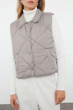 TRENDYOLMILLA Vizon Regular Dikis Detayl? Kapitone Sisme Yelek TWOAW25YE00015  фото 3
