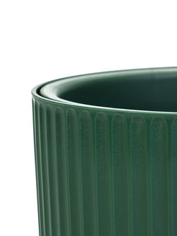 Кашпо для цветов «Рамона», 7.8 л, d=28 см, h=25.5 см, со вставкой, пластиковое, цвет нефрит
