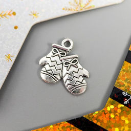 Цена за 10 шт. Декор для творчества металл «Варежки» серебро 1.7×1.6 см