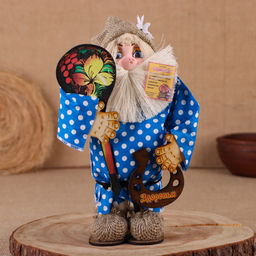 Фигурка-оберег «Домовой. Славуся в льняном колпаке, с ложкой и подковой», МИКС