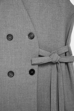 TRENDYOLMILLA Gri Oversize Baglama Detayl? Poliviskon Dokuma Yelek TWOSS25YE00013 фото 7