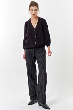 Брюки прямые из плотной костюмной ткани полоска на черном