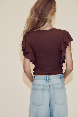 T-SHIRT WITH RUFFLE SLEEVES - Zara фото 4