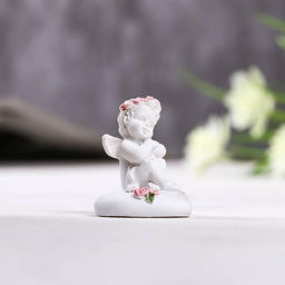 Цена за 2 шт. Фигурка полистоун «Ангелок сидит на сердце в венке из роз», 3.5×3×4 см, МИКС