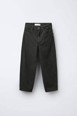 PATCH LOOSE FIT JEANS