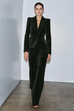 ZW COLLECTION VELVET FITTED BLAZER