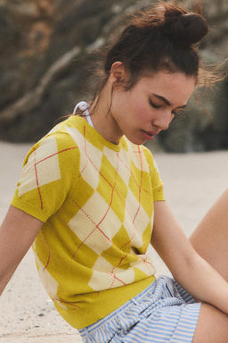ARGYLE KNIT TOP