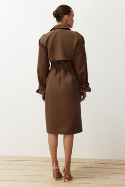 Trendyolmilla Haki Kemerli Ruzgarl?k Detayl? Su Itici Uzun Trenckot TWOSS21TR0005  фото 75