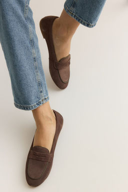 Trendyolmilla Shoes Vizon Hakiki Suet Badem Burun Duz Kad?n Loafer Ayakkab? TAKSS25LA00004