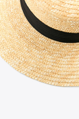 HAT WITH CONTRAST BAND