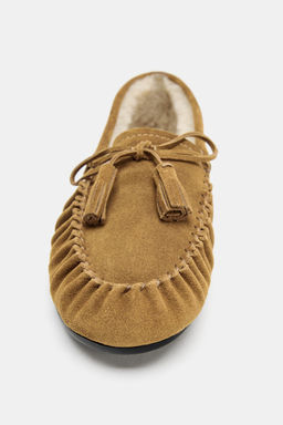 SPLIT SUEDE LOAFERS WITH FAUX SHEARLING - Zara фото 6
