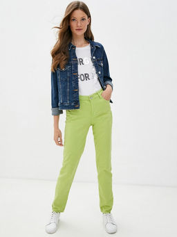 Ярко-зеленые джинсы