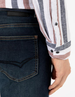 Рубашка узкого кроя с длинным рукавом из смесового льна темно-синего цвета - Cacharel фото 7