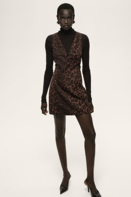 Vestido entallado con escote en V - H&m фото 7