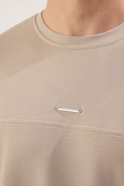 TRENDYOL MAN Siyah Oversize/Genis Kesim Metal Etiket Detayl? Yumusak Doku Interlok Kumas T-Shirt TMNSS25TS00105 - Trendyolmilla фото 4