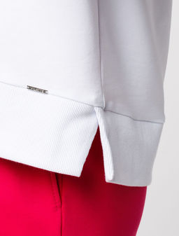 D49.072 Джемпер женский белый_стразы