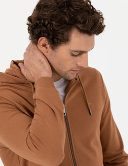 Толстовка верблюжьего цвета