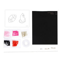 Вышивка бисером, брошь Кошка и губы, набор для творчества