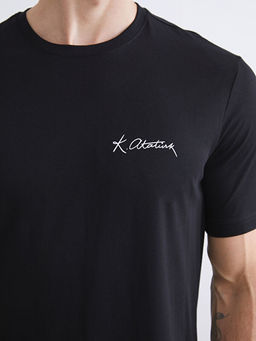 Bisiklet Yaka Atat?rk ?mzas? Bask?l? Erkek Ti??rt