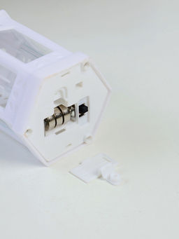Светодиодная свеча в подсвечнике RISALUX Фонарь изыска, LED-ночник, от батареек 3?LR44, белый, 6.3?5.5?11.5 см