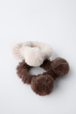 PACK OF TWO FAUX FUR EAR SCRUNCHIES - Zara фото 3