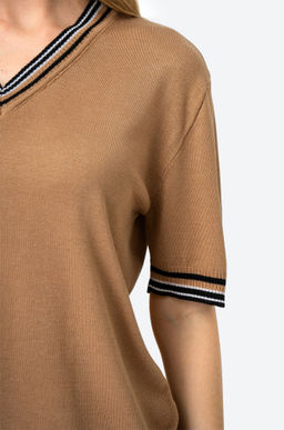 Женская футболка из вязаного трикотажа с V-образным вырезом Happy Fox  фото 26