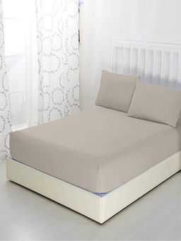 Простыня трикотажная на резинке