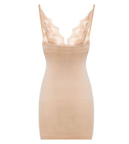 Утягивающее платье ESMARA