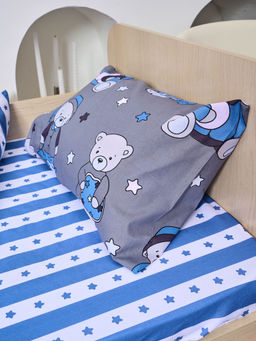 Постельное белье детское поплин с простыней на резинке - Мишки, цвет синий 145*112; 80*160*20; 40*60
