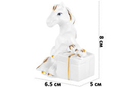 Фигурка декоративная 6,5*5*8 см Лошадь с подарком белая с золотом, фарфор - Elan gallery фото 2