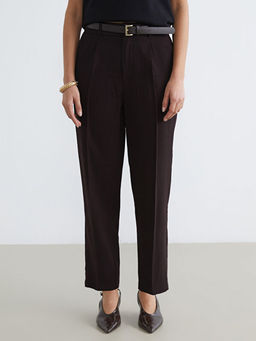 Beli Kemerli Kad?n Pileli Pantolon