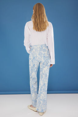 Mavi Yuksek Bel Cicek Desenli Wide Leg Jeans TWOSS25JE00204 - Trendyolmilla фото 5