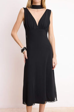 Siyah Animal A-Kesim/Can Form Kruvaze Kolsuz Buzgulu Maxi Tul Orme Elbise TWOSS26EL00208