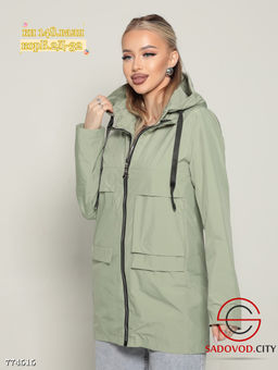 Ветровка женская весенняя